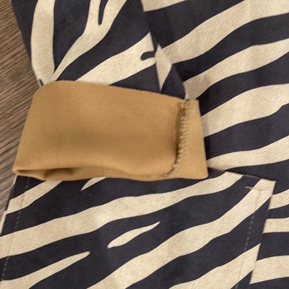 The Porter Collective Animal Print Long Jacket Size Medium - Picture 9 of 10